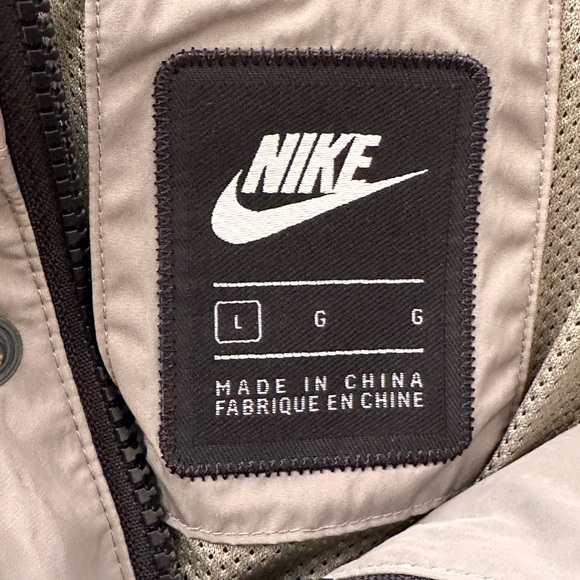 Nike lightweight jacket. Light mint. Men’s size L - Picture 3 of 3